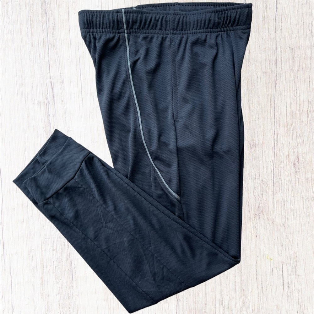 NWT 10/12 Boy Old Navy Go Dry Mesh Jogger Pant in Black
